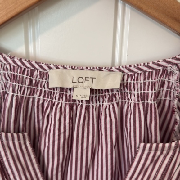 Loft Striped Wide Hem V-neck Top Medium - Picture 4 of 9